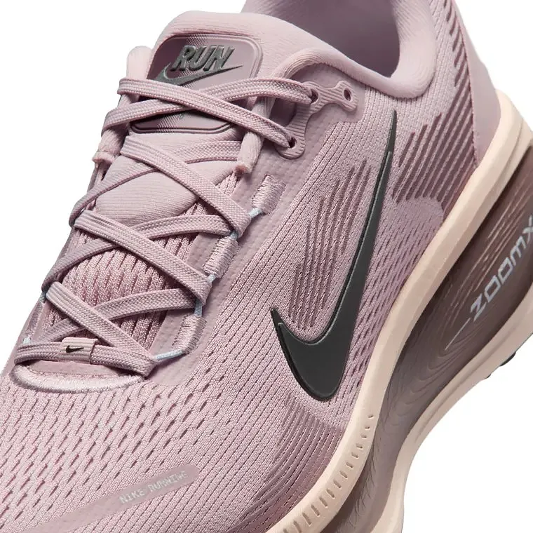 Nike Vomero 18 zapatos de running para dama · Rosado