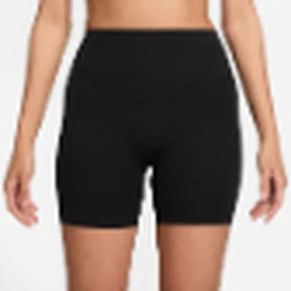 Nike Zenvy short de tiro alto de 5" para dama · Negro / Gris